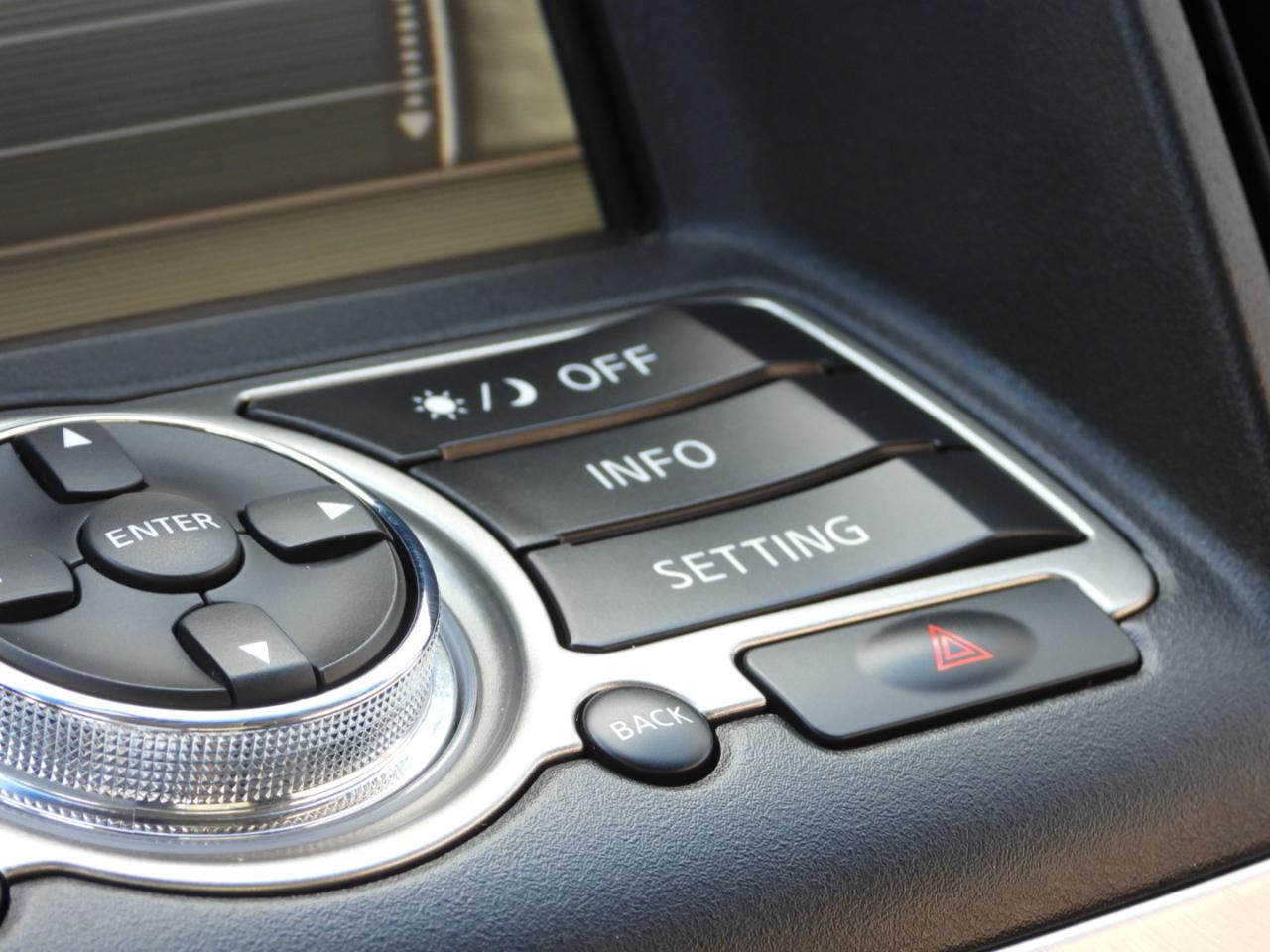 Infiniti Q60 Coupe AWD 2014