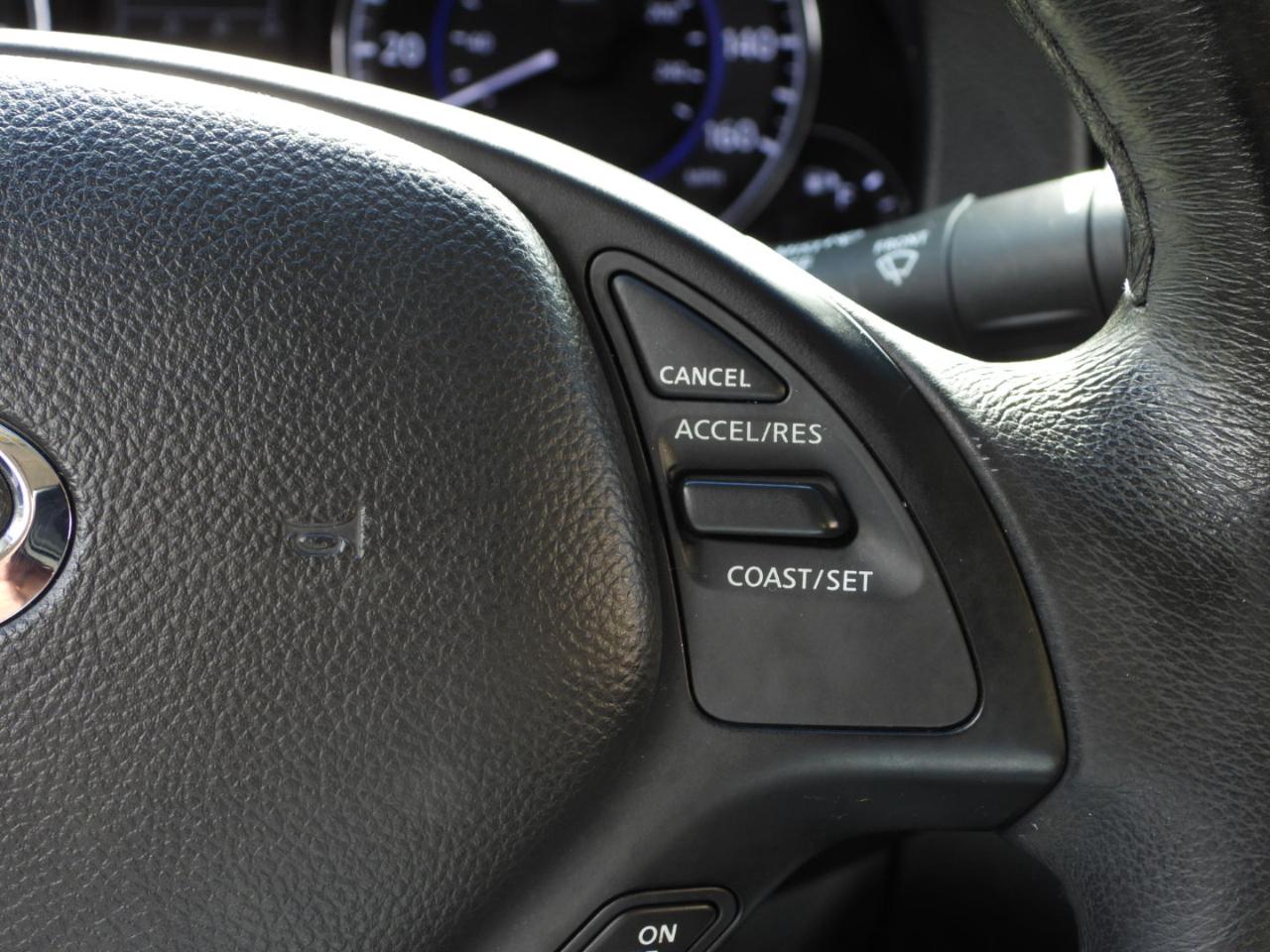 Infiniti Q60 Coupe AWD 2014