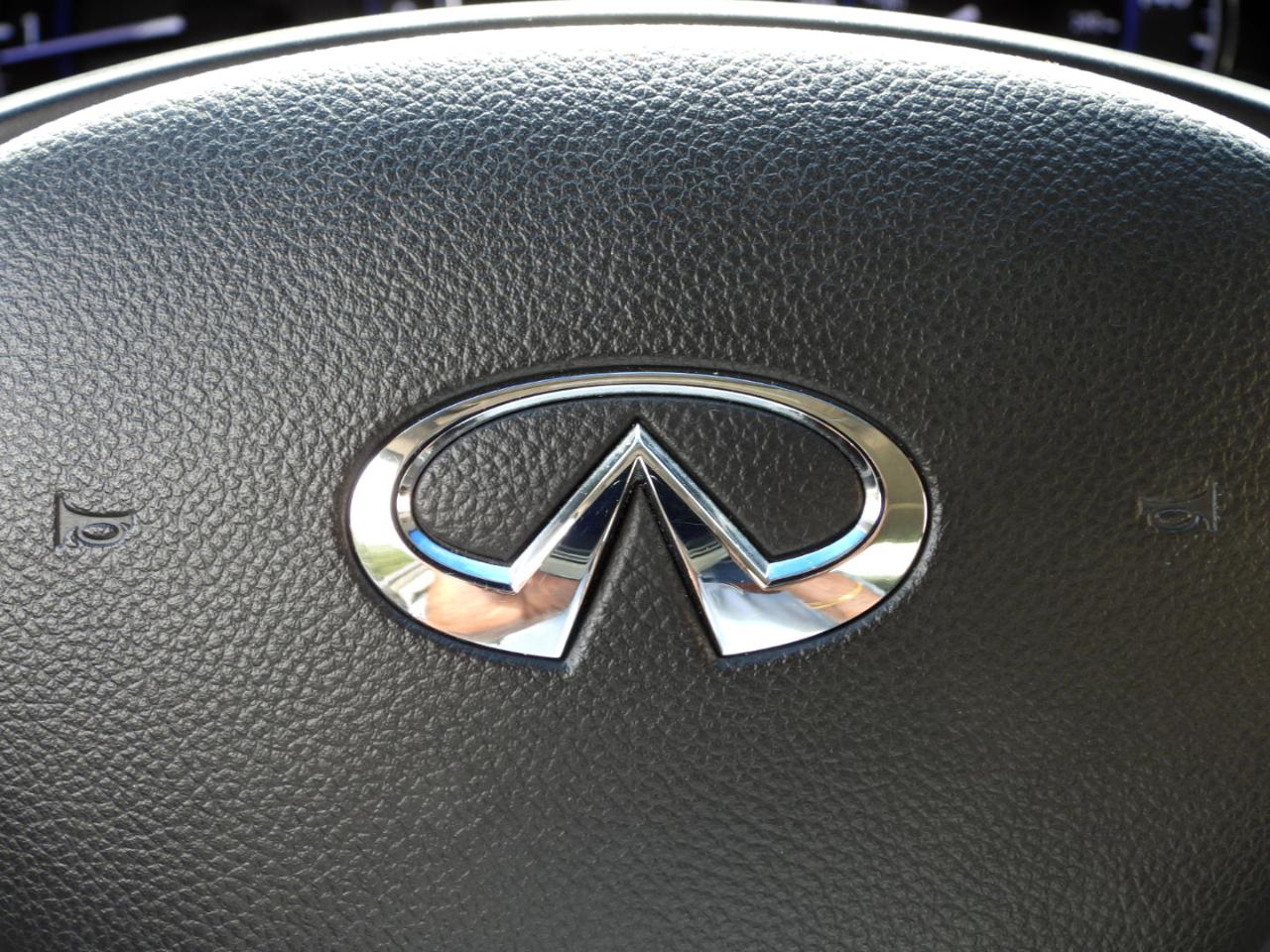 Infiniti Q60 Coupe AWD 2014