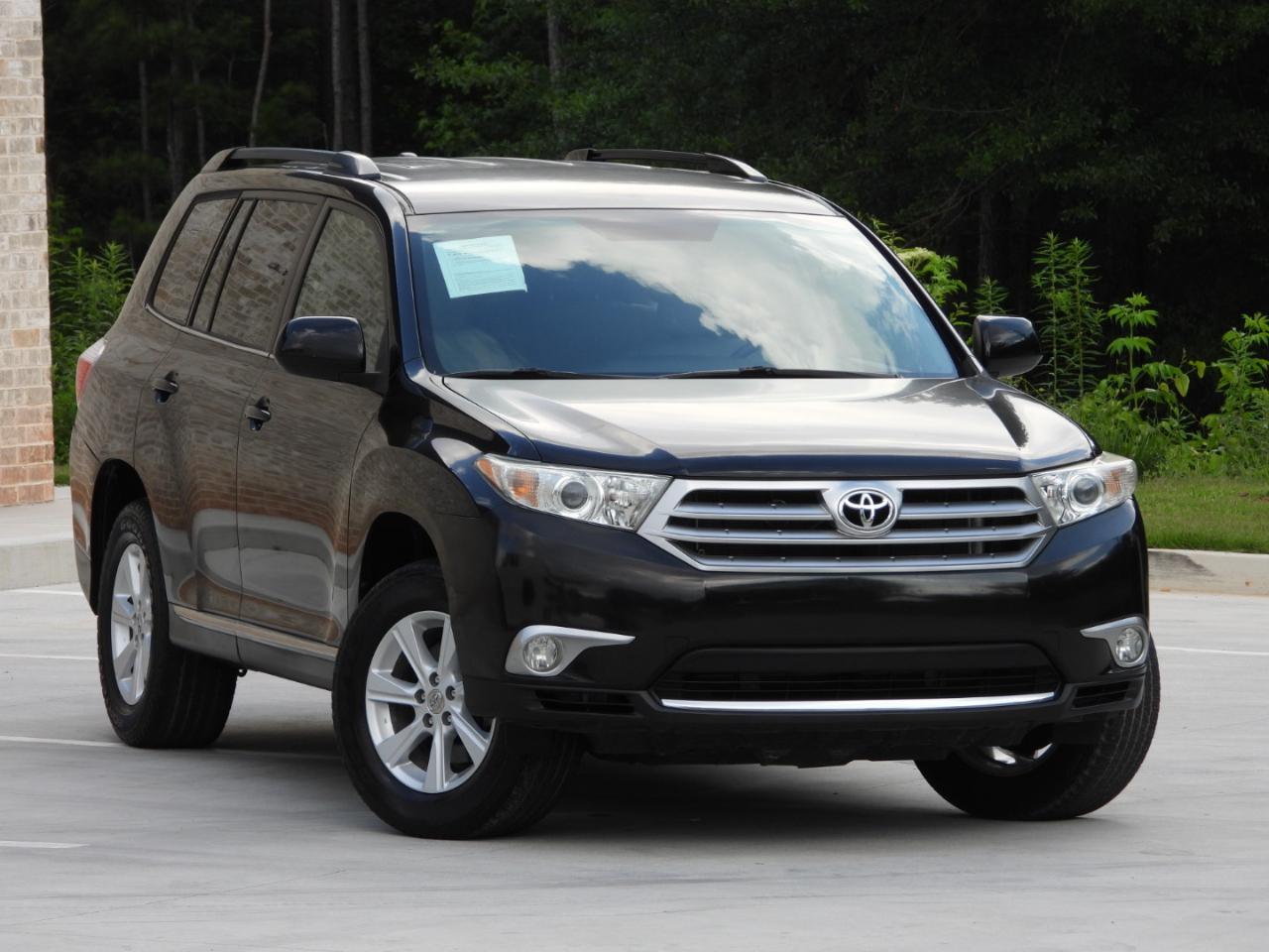 Toyota Highlander Base 2WD V6 2011