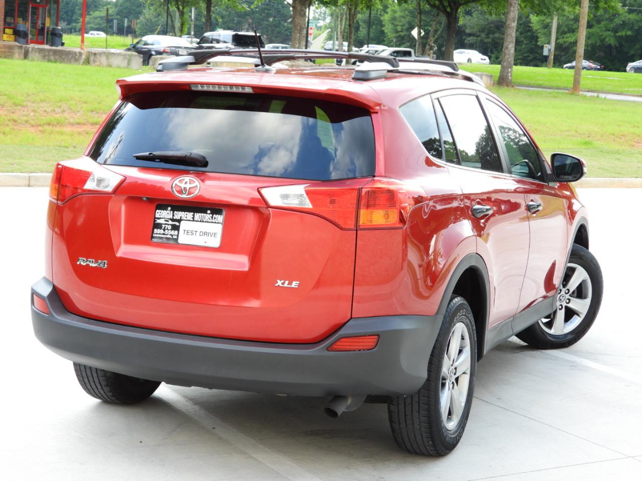 Toyota RAV4 XLE FWD 2015