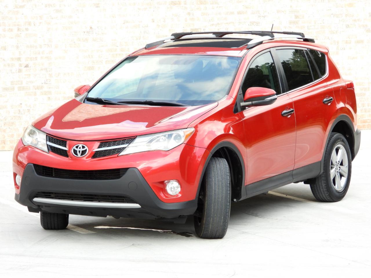 Toyota RAV4 XLE FWD 2015
