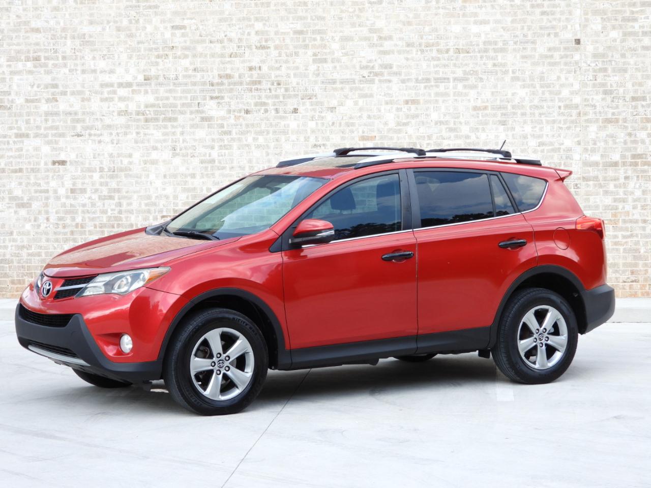 Toyota RAV4 XLE FWD 2015