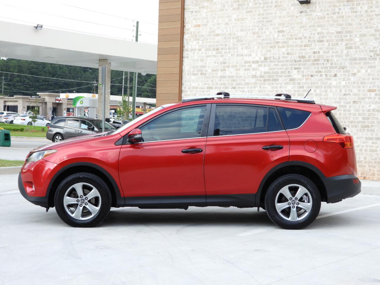 Toyota RAV4 XLE FWD 2015