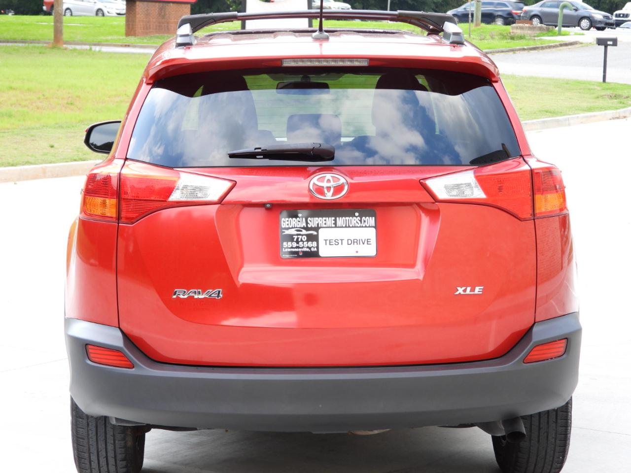 Toyota RAV4 XLE FWD 2015
