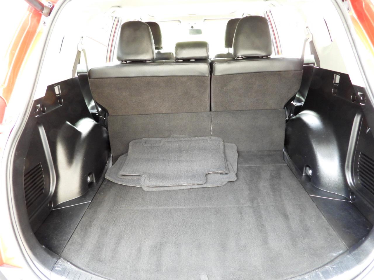 Toyota RAV4 XLE FWD 2015