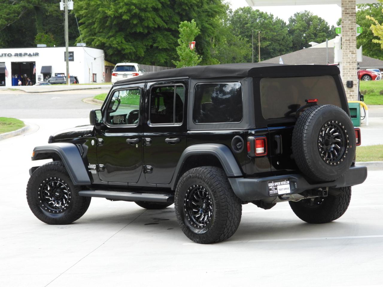 Jeep Wrangler Unlimited Sport 2019