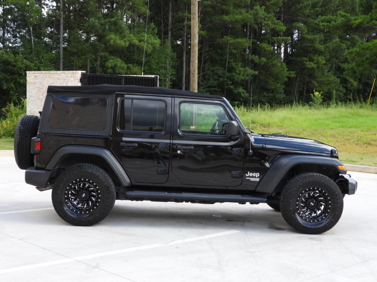 Jeep Wrangler Unlimited Sport 2019