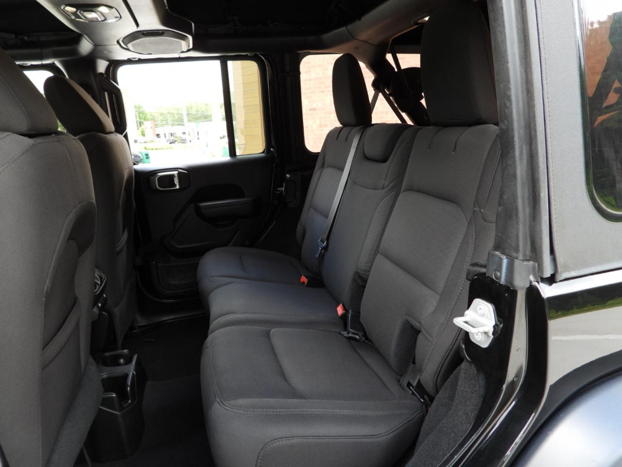 Jeep Wrangler Unlimited Sport 2019