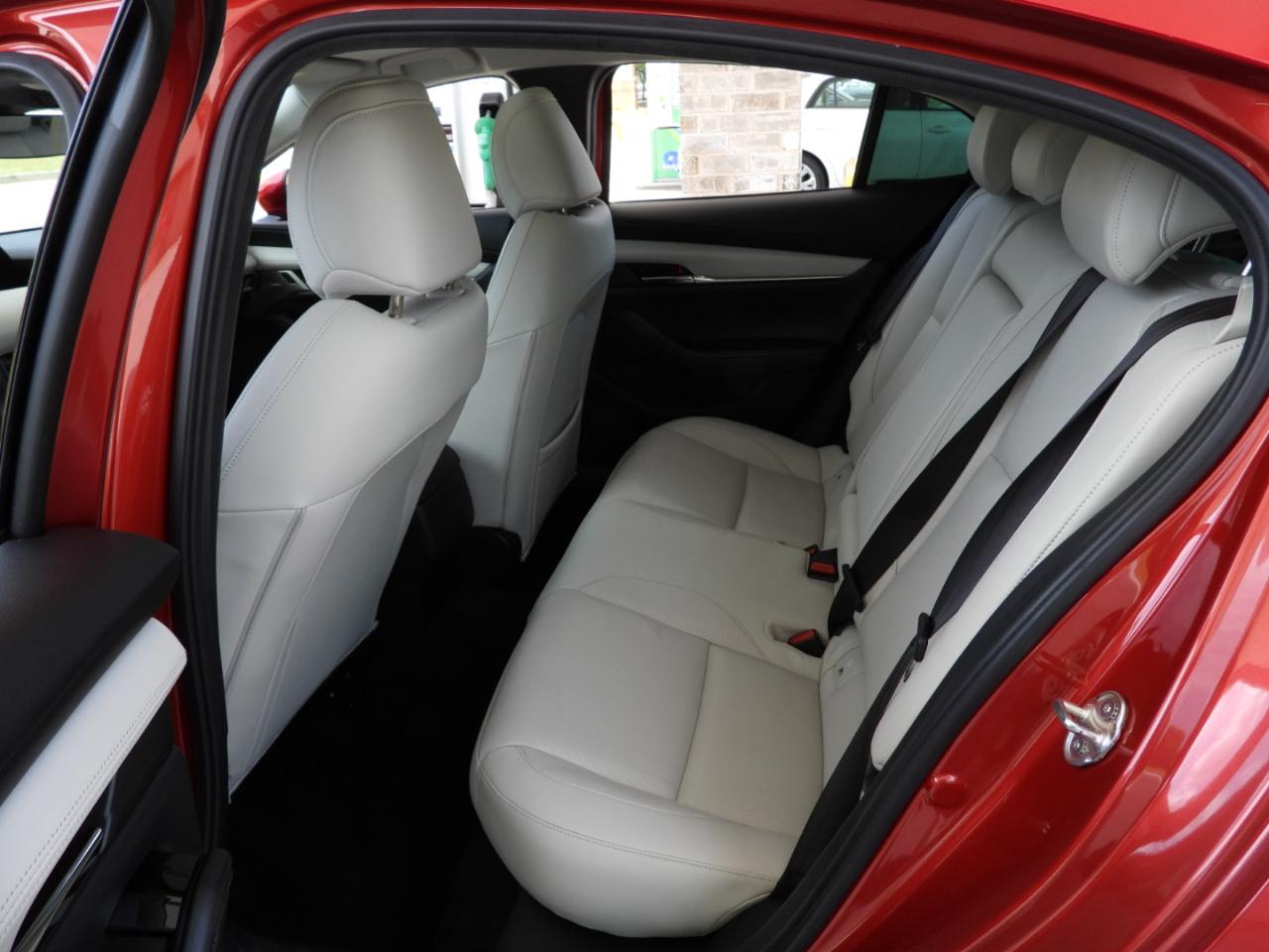 Mazda MAZDA3 Preferred 2021