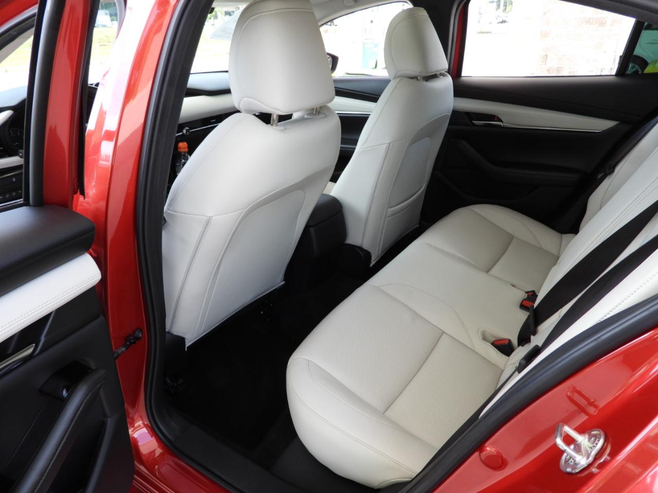 Mazda MAZDA3 Preferred 2021