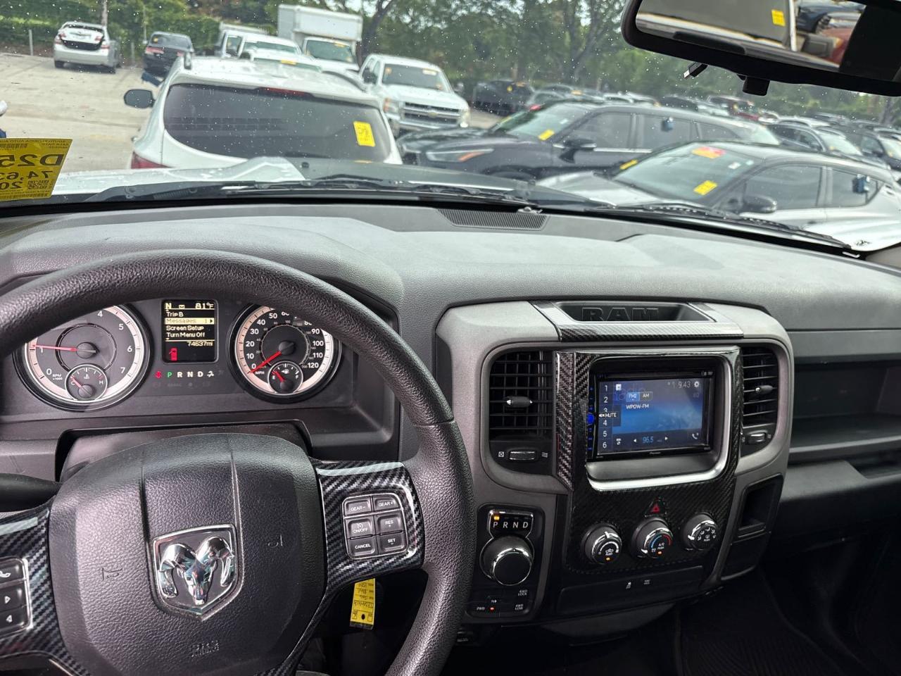RAM 1500 Tradesman Quad Cab 4WD 2016