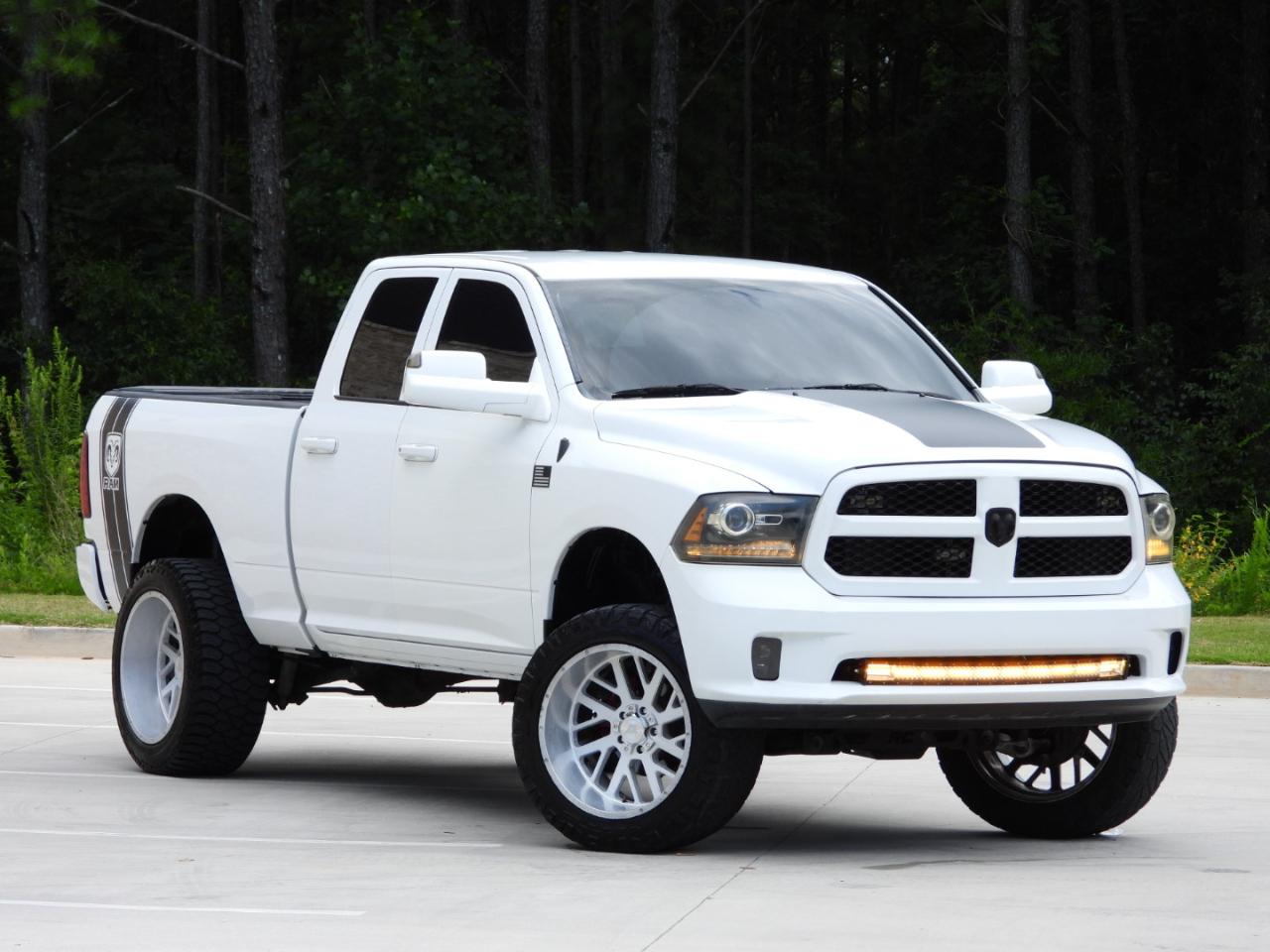RAM 1500 Tradesman Quad Cab 4WD 2016
