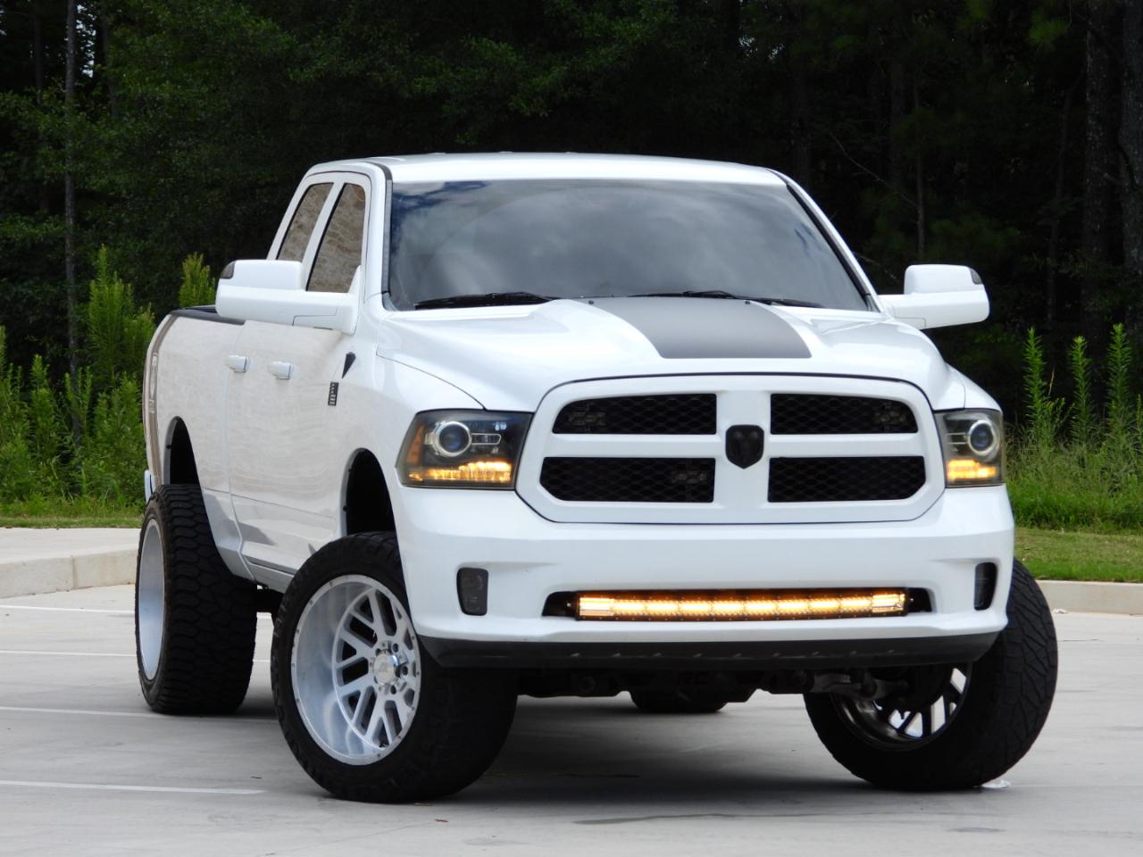 RAM 1500 Tradesman Quad Cab 4WD 2016