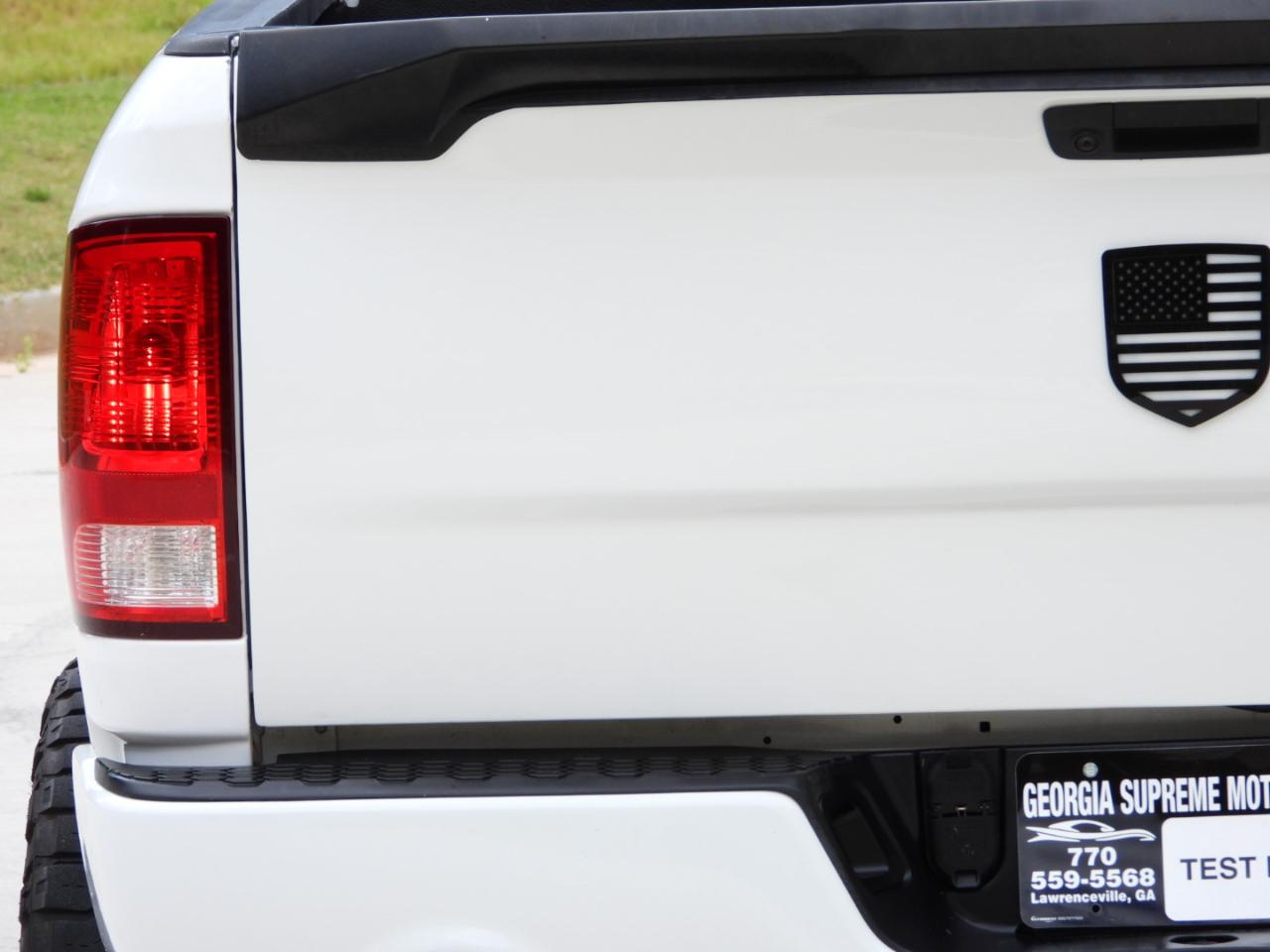 RAM 1500 Tradesman Quad Cab 4WD 2016