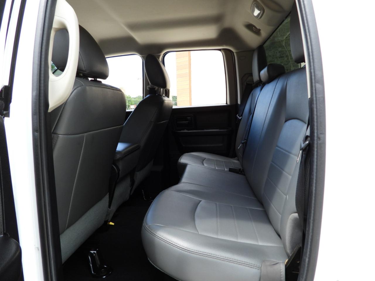 RAM 1500 Tradesman Quad Cab 4WD 2016