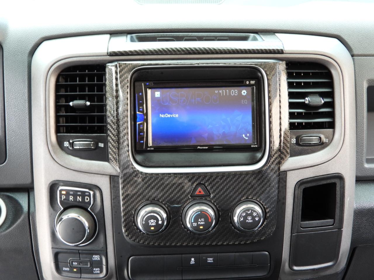 RAM 1500 Tradesman Quad Cab 4WD 2016