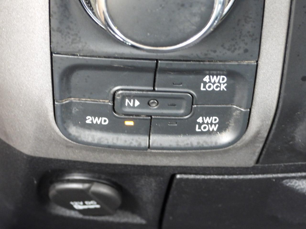 RAM 1500 Tradesman Quad Cab 4WD 2016