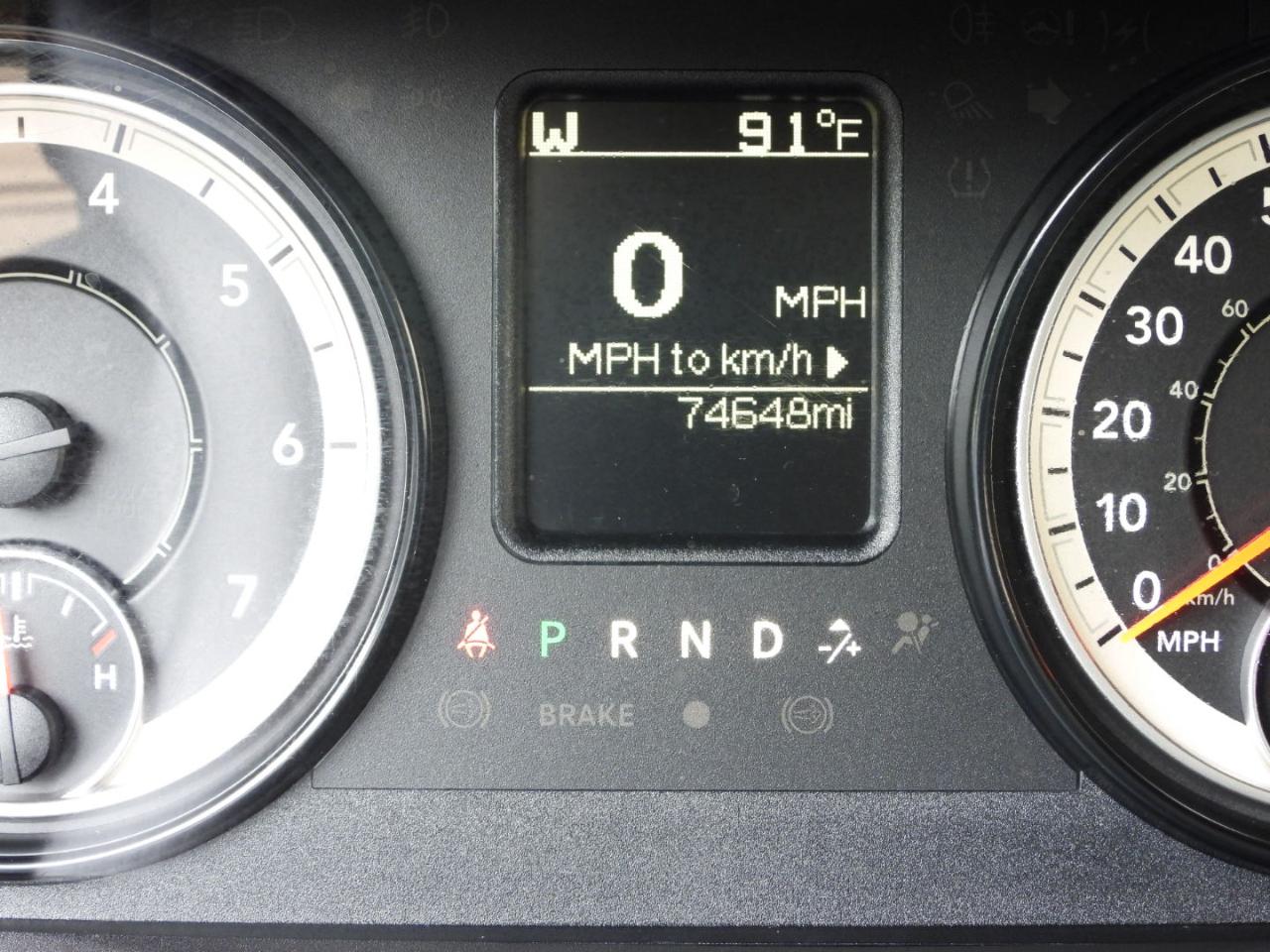 RAM 1500 Tradesman Quad Cab 4WD 2016