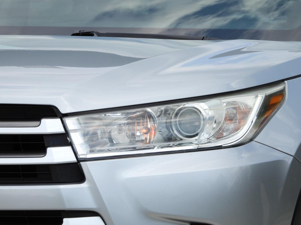 Toyota Highlander XLE FWD V6 2019