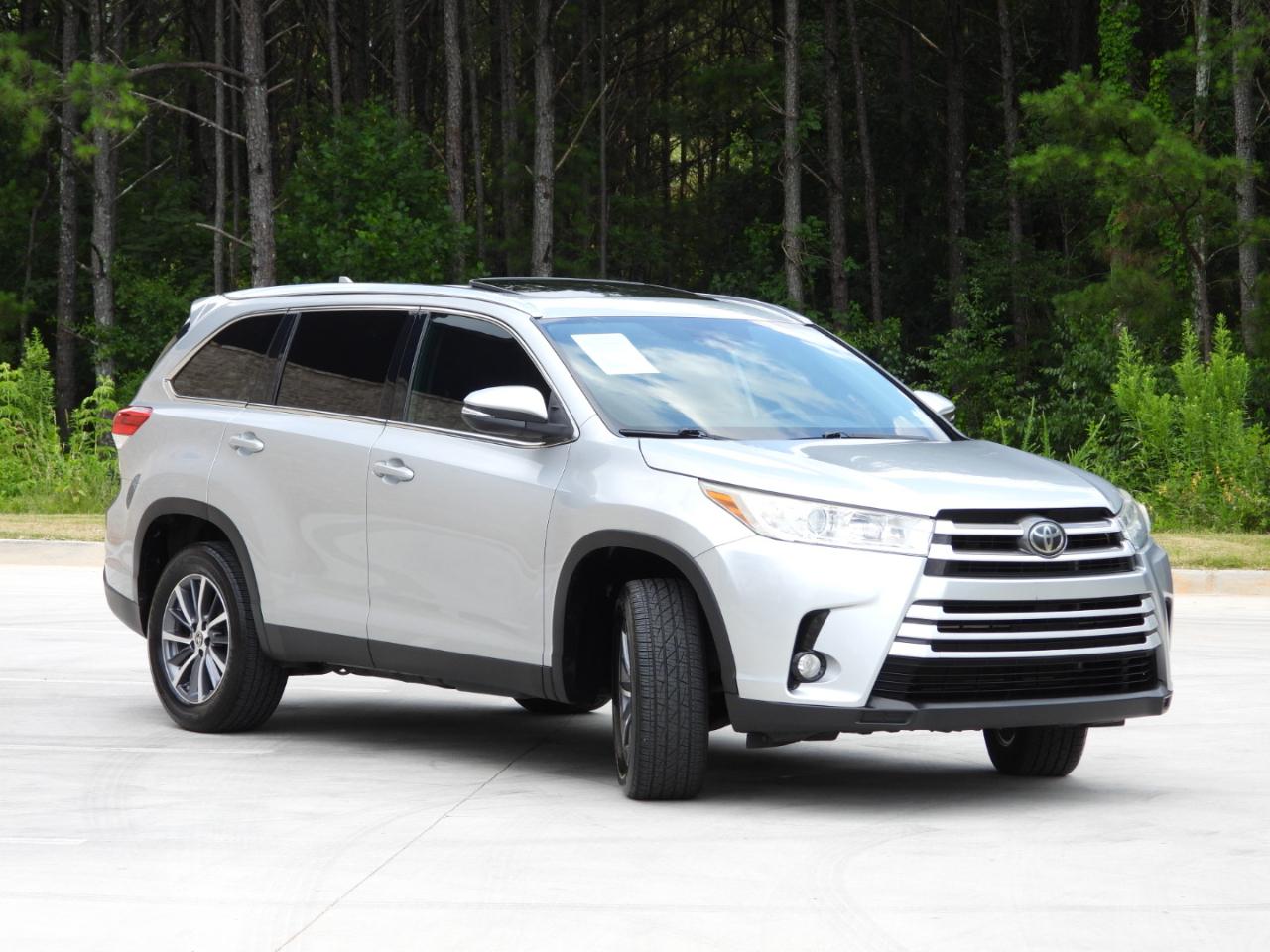 Toyota Highlander XLE FWD V6 2019
