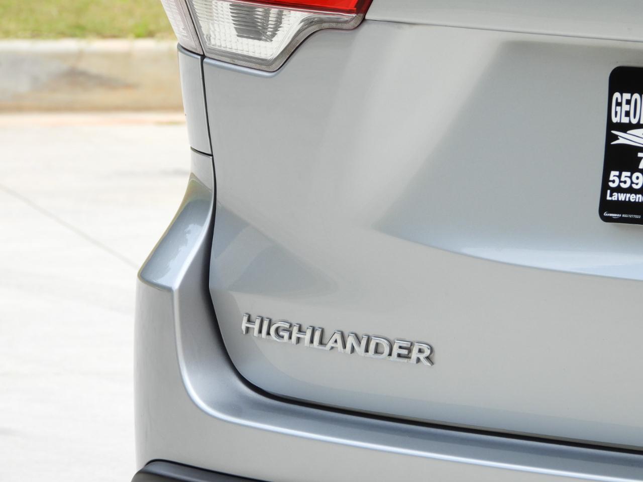 Toyota Highlander XLE FWD V6 2019