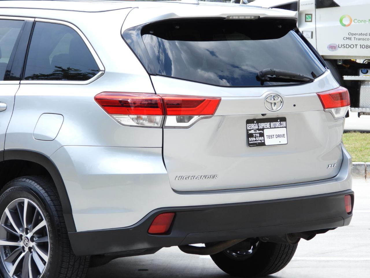 Toyota Highlander XLE FWD V6 2019