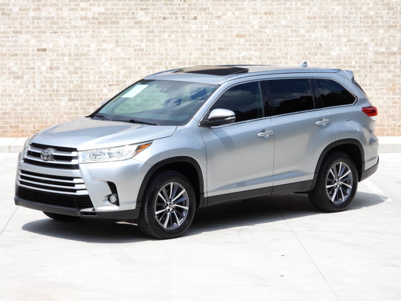 Toyota Highlander XLE FWD V6 2019