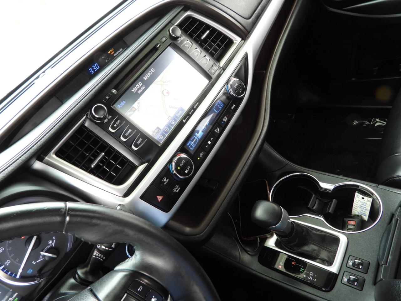 Toyota Highlander XLE FWD V6 2019