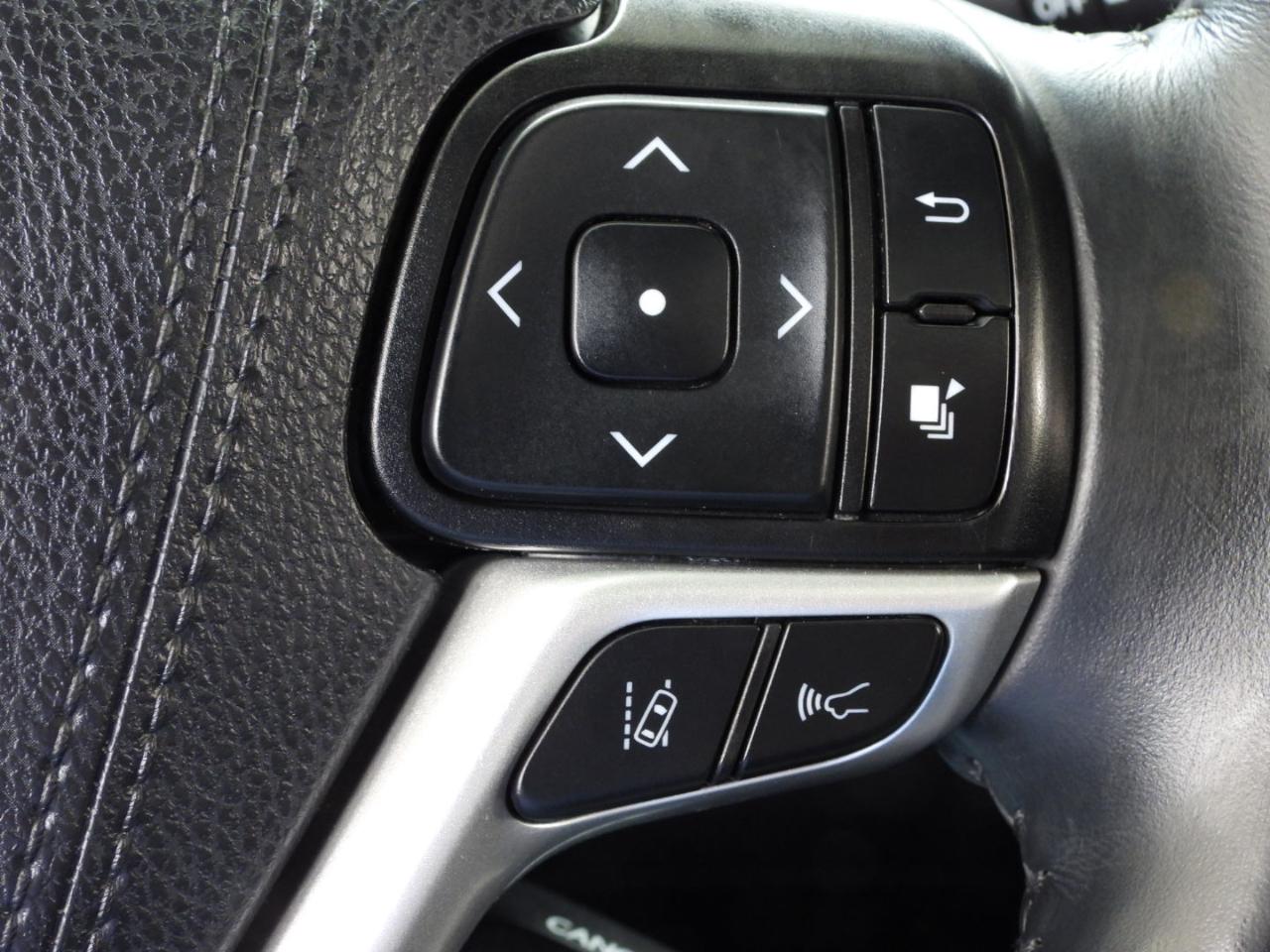 Toyota Highlander XLE FWD V6 2019