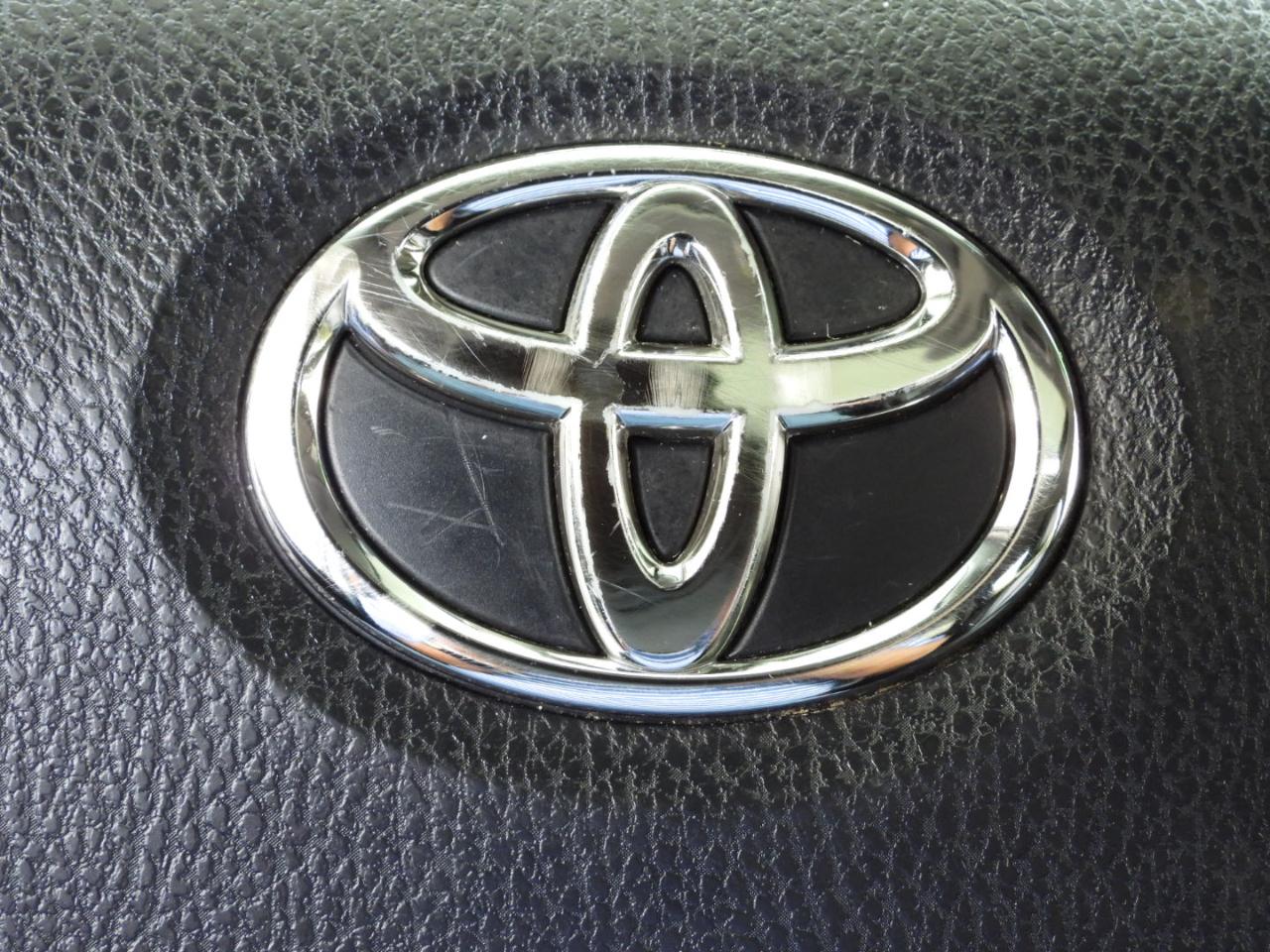 Toyota Highlander XLE FWD V6 2019