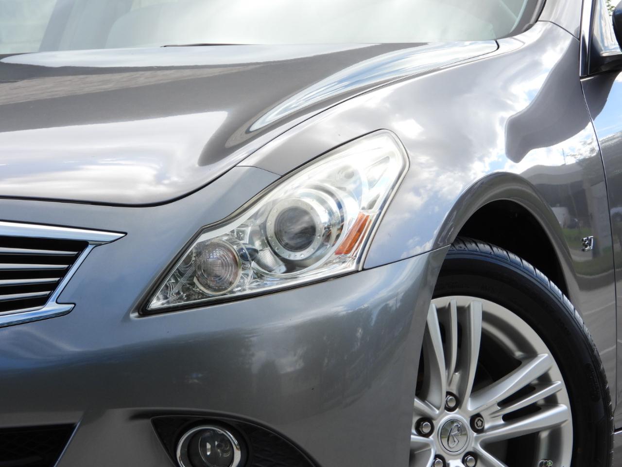 Infiniti Q40 RWD 2015