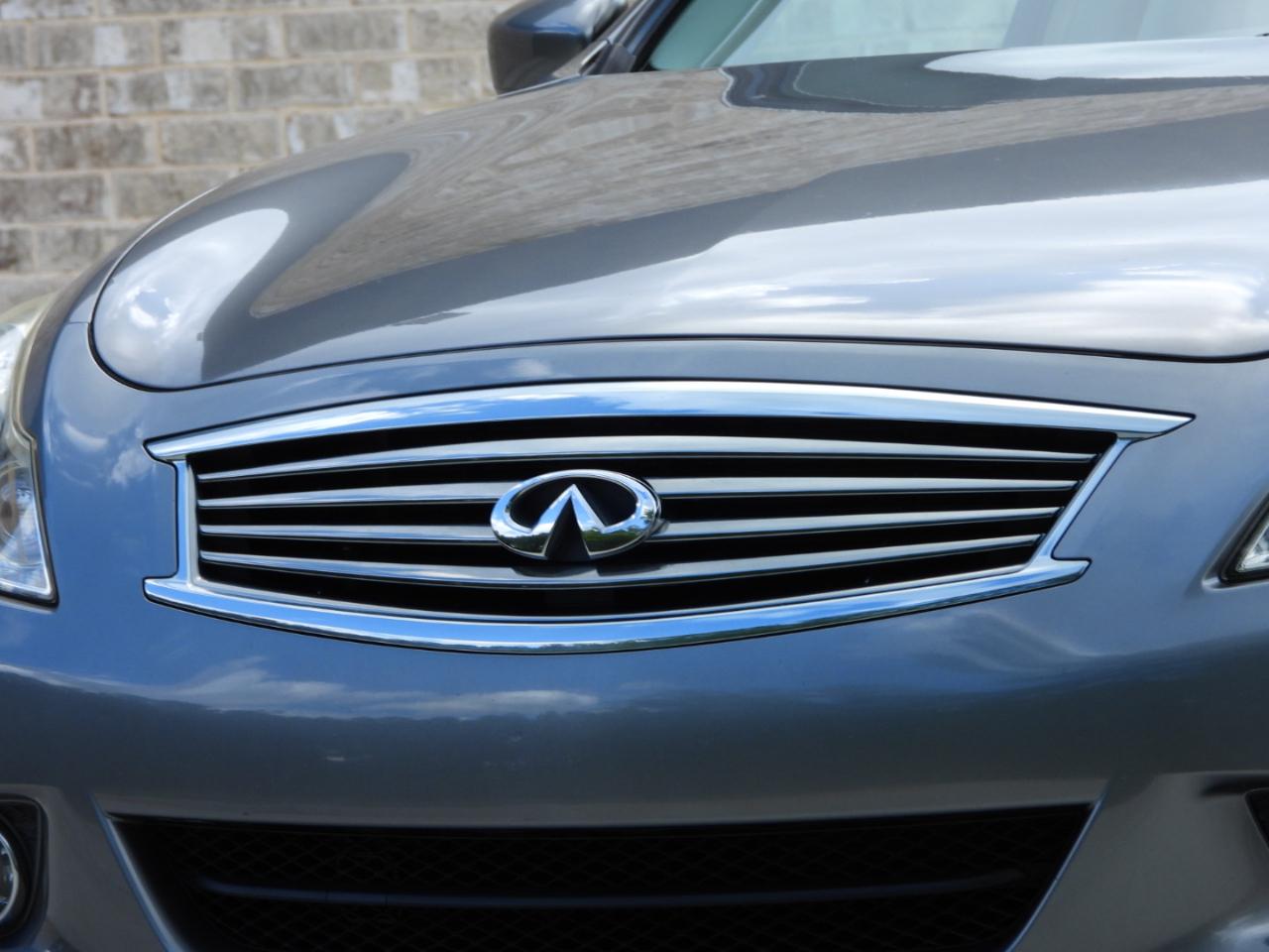 Infiniti Q40 RWD 2015