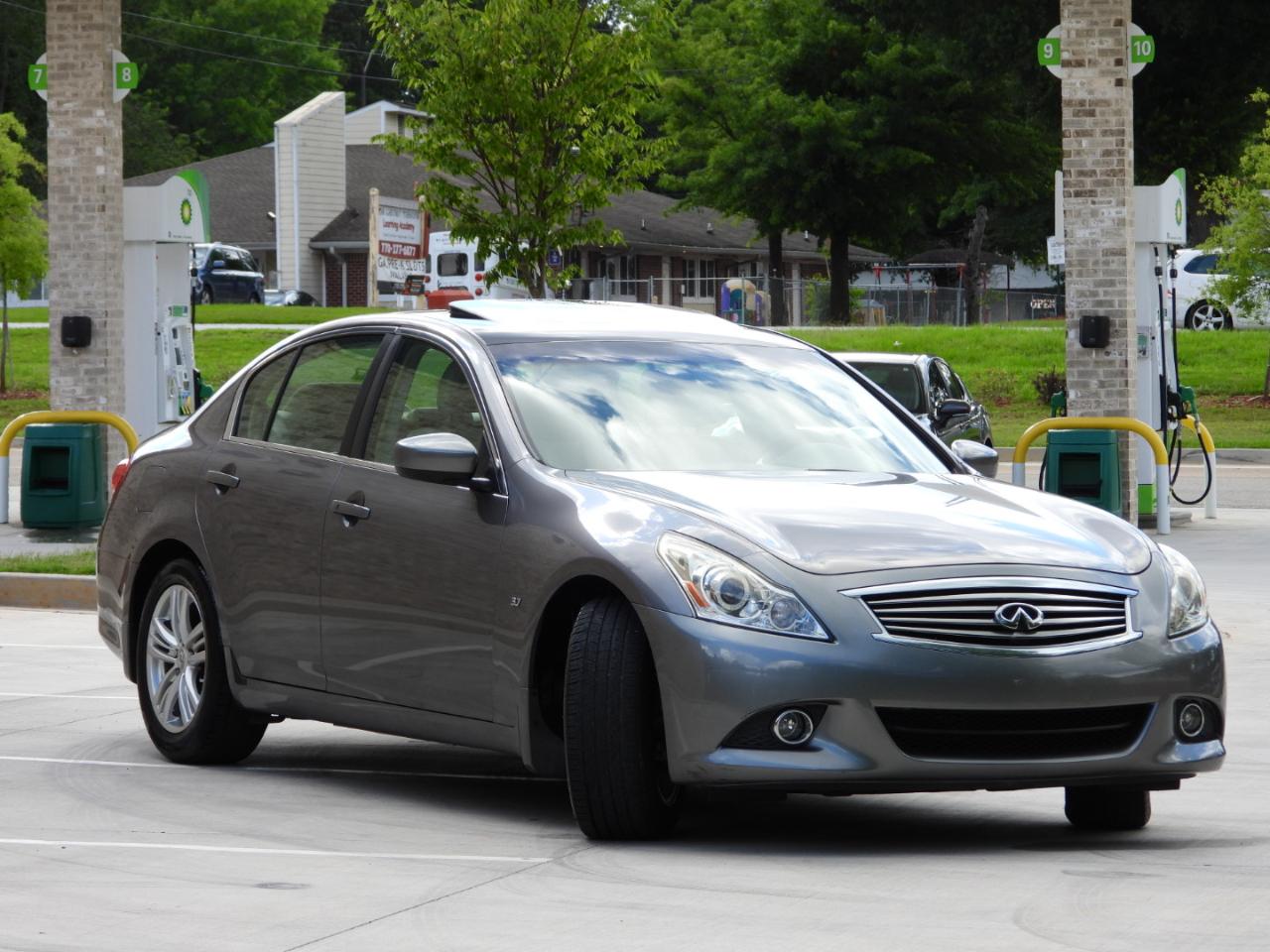 Infiniti Q40 RWD 2015