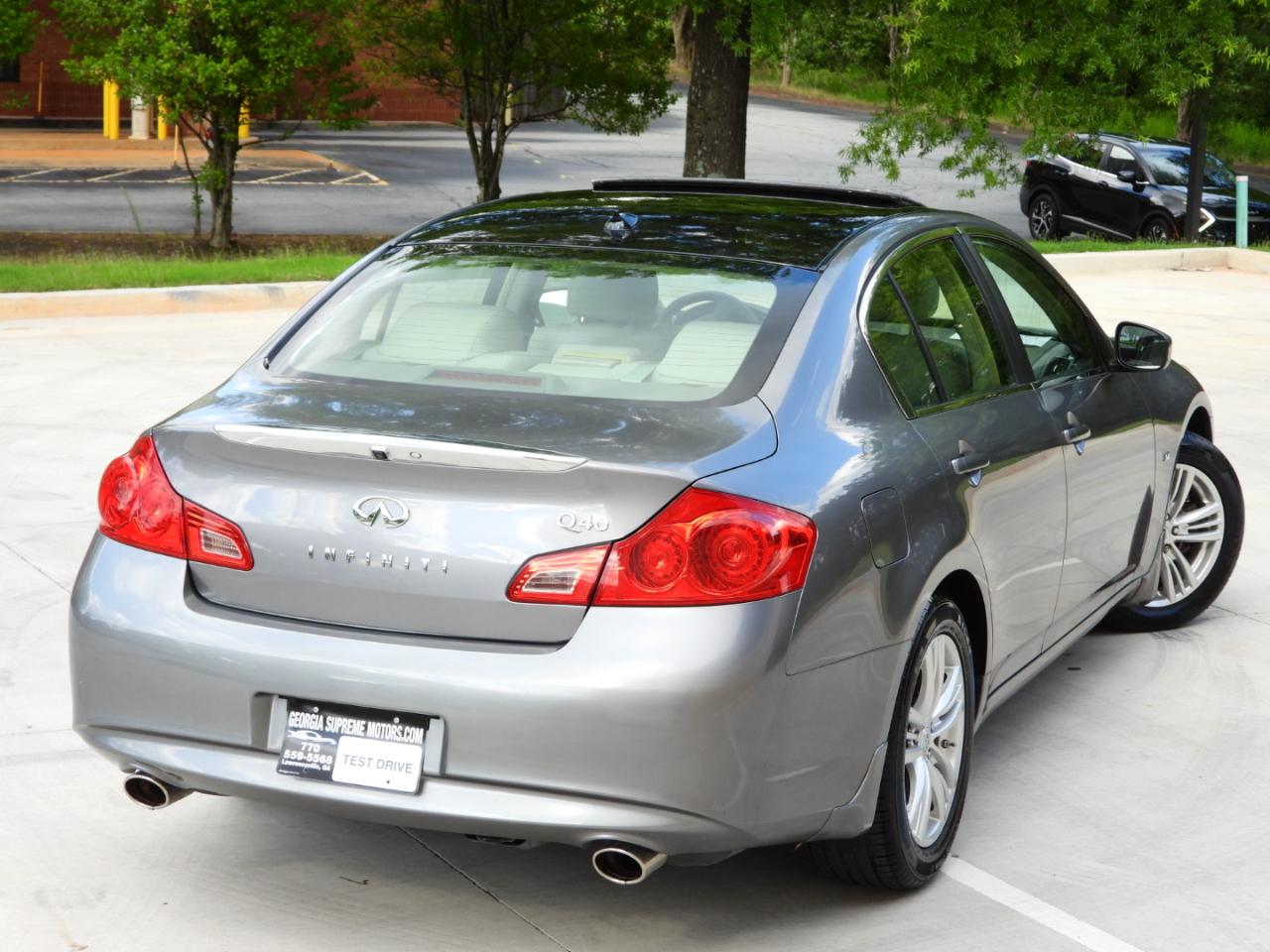 Infiniti Q40 RWD 2015