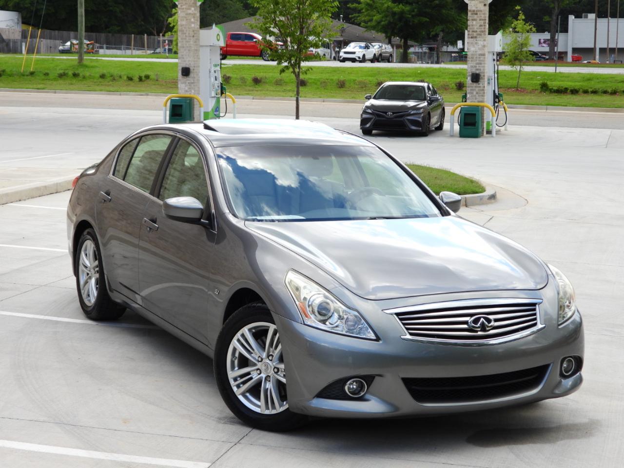 Infiniti Q40 RWD 2015