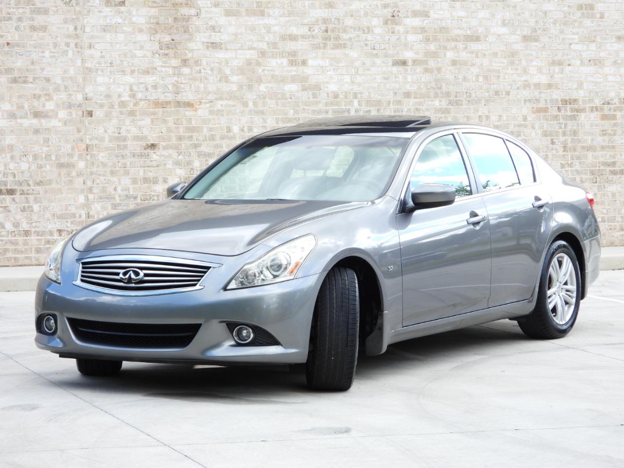 Infiniti Q40 RWD 2015
