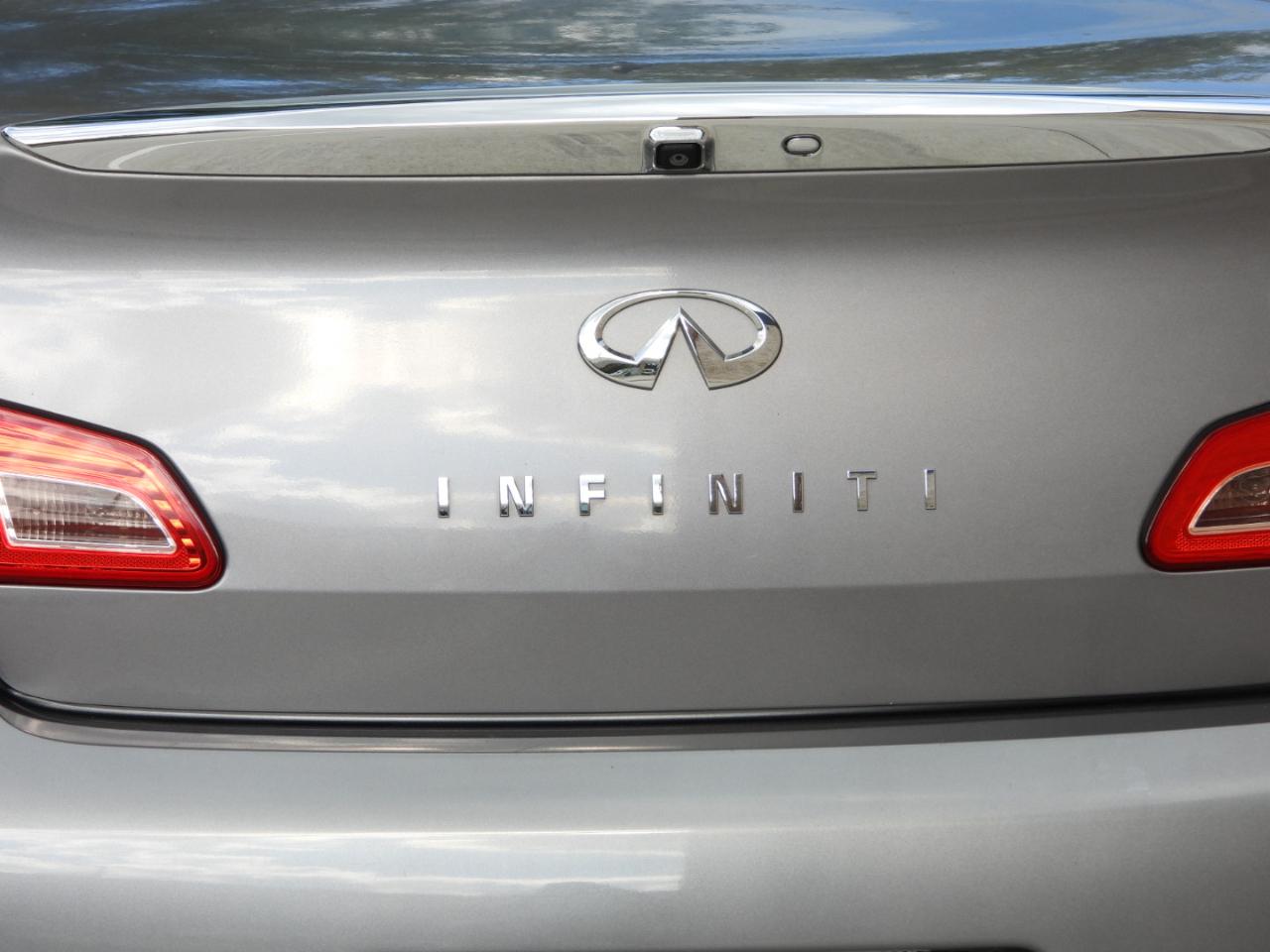 Infiniti Q40 RWD 2015