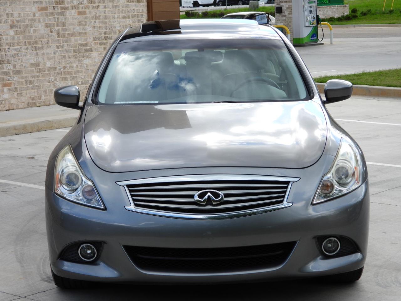 Infiniti Q40 RWD 2015