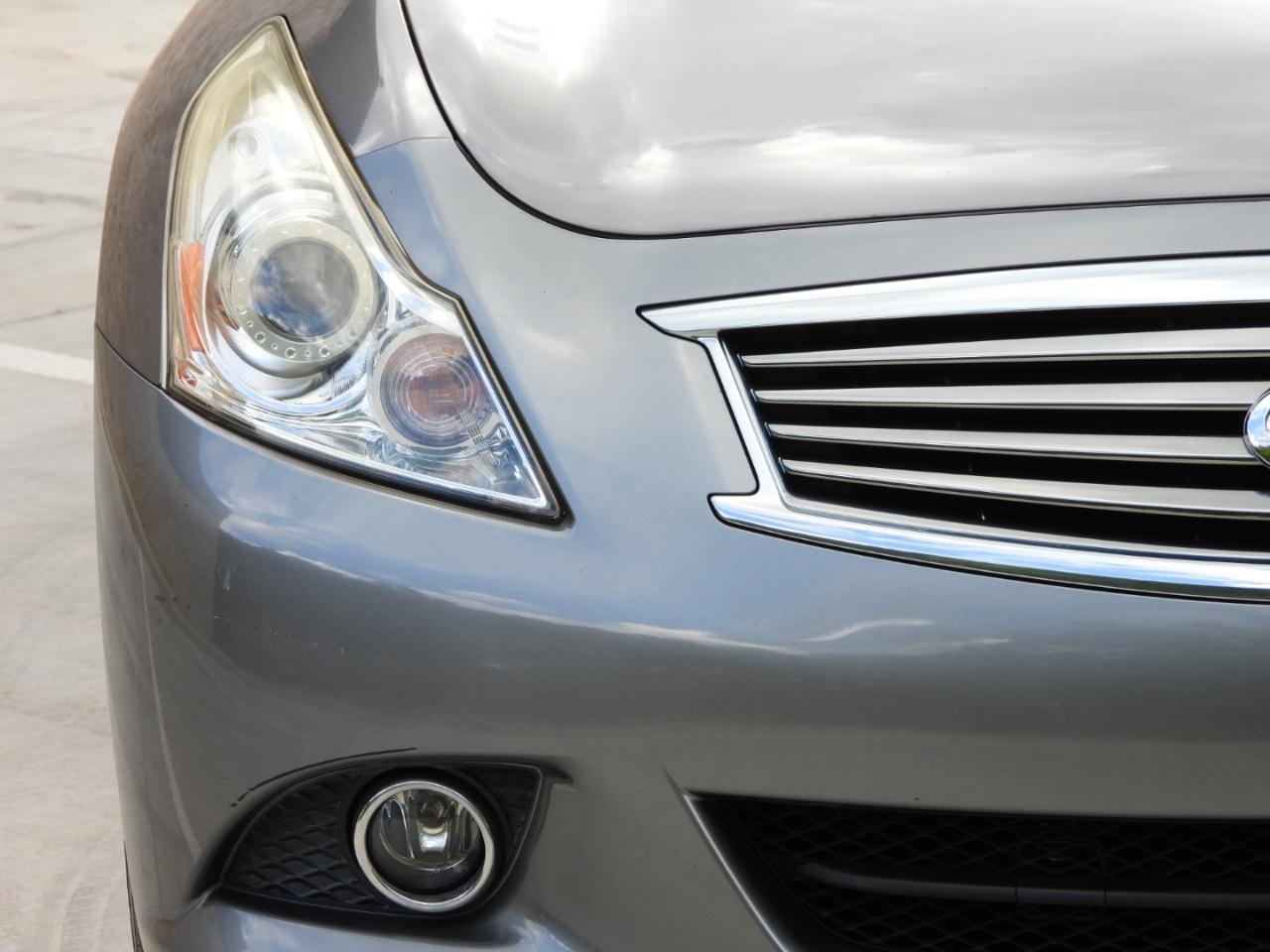 Infiniti Q40 RWD 2015
