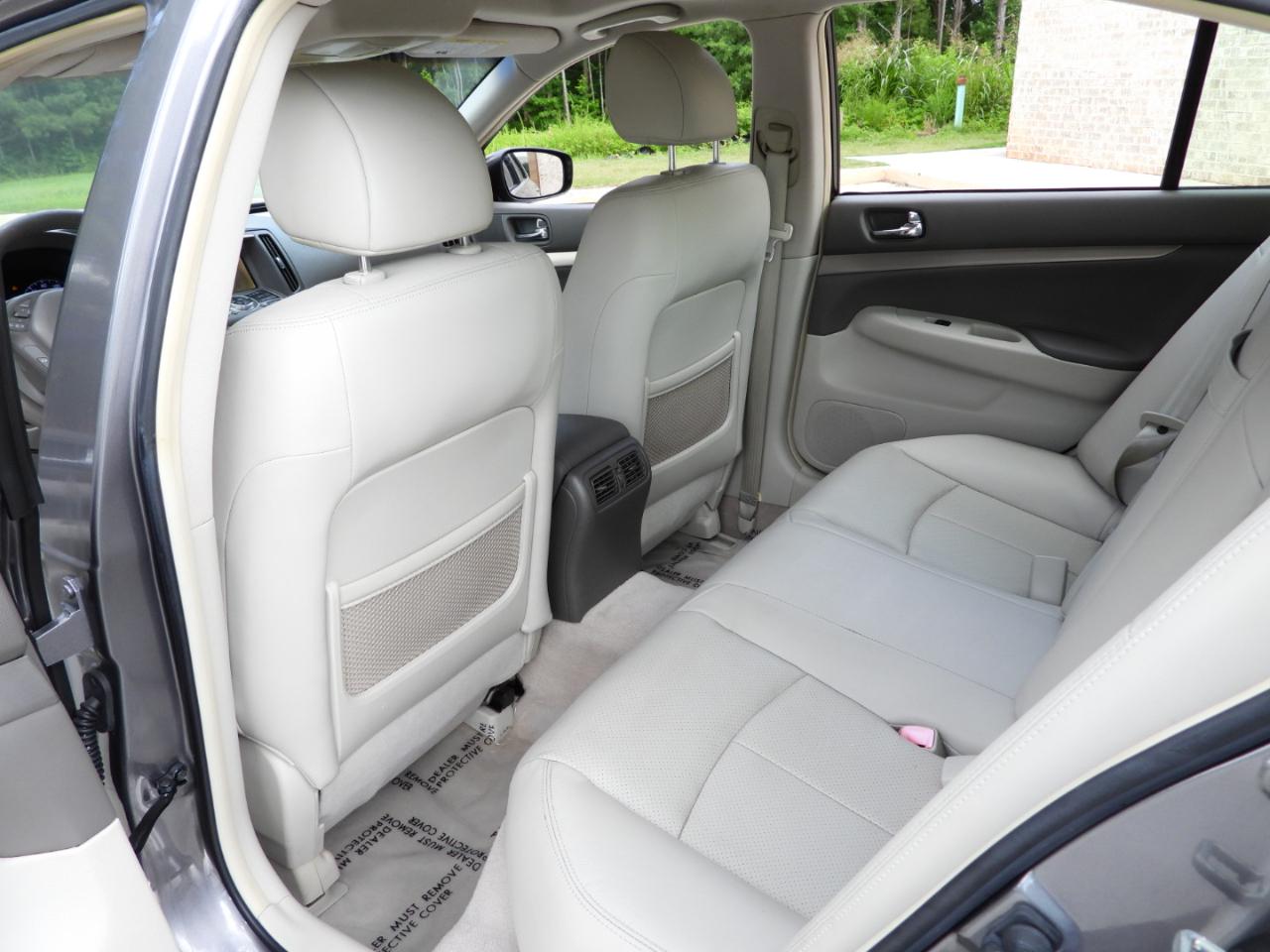 Infiniti Q40 RWD 2015