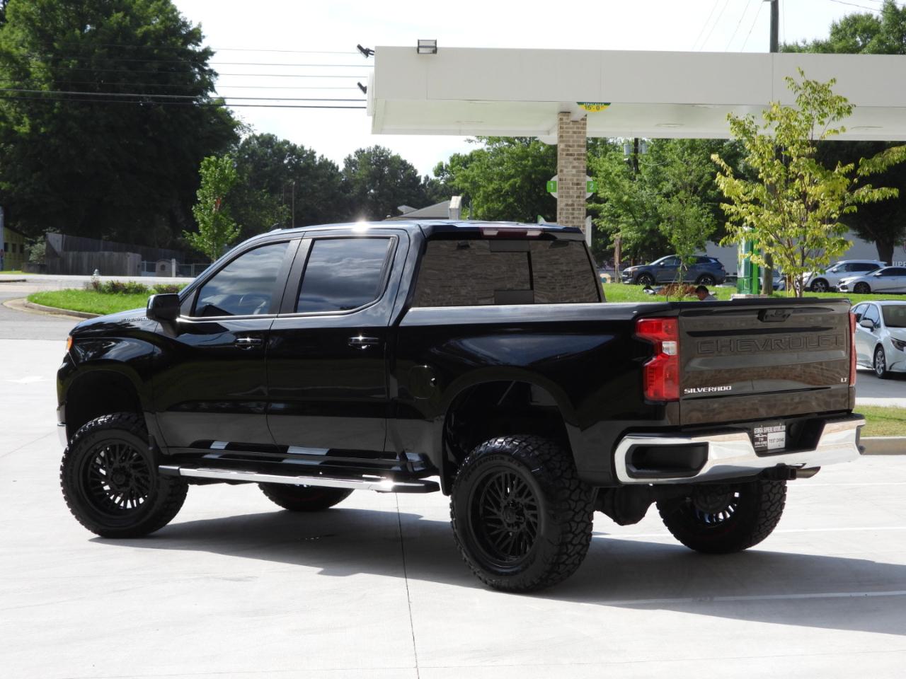 Chevrolet Silverado 1500 LT Crew Cab 2WD 2022