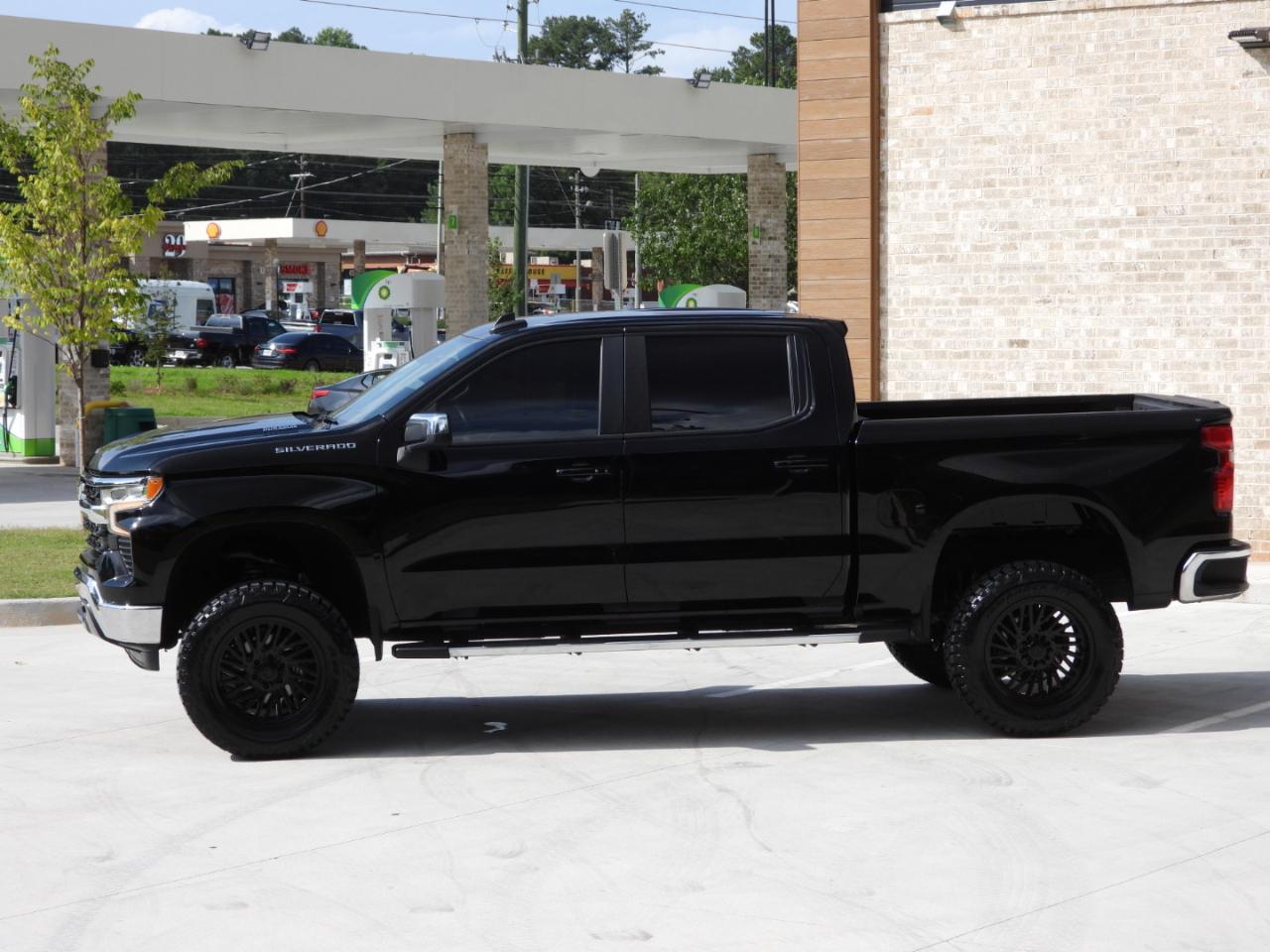 Chevrolet Silverado 1500 LT Crew Cab 2WD 2022