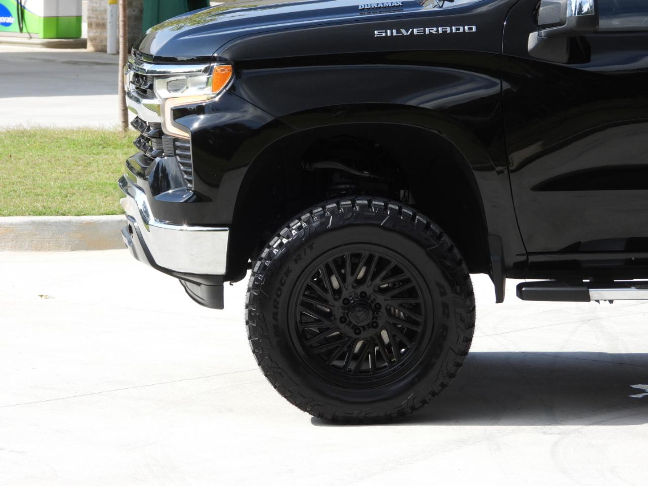 Chevrolet Silverado 1500 LT Crew Cab 2WD 2022