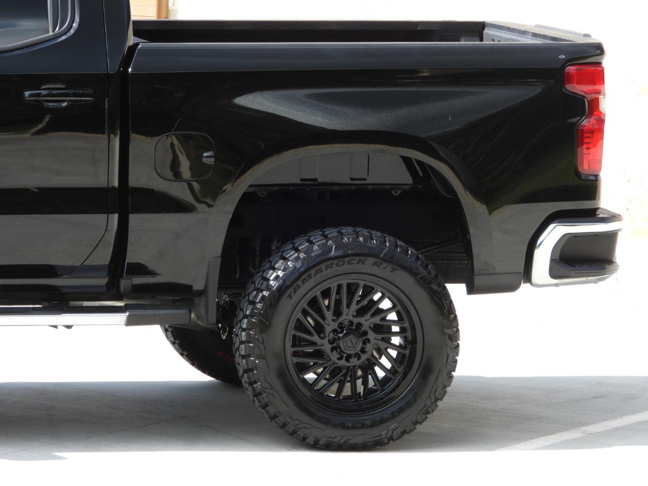 Chevrolet Silverado 1500 LT Crew Cab 2WD 2022