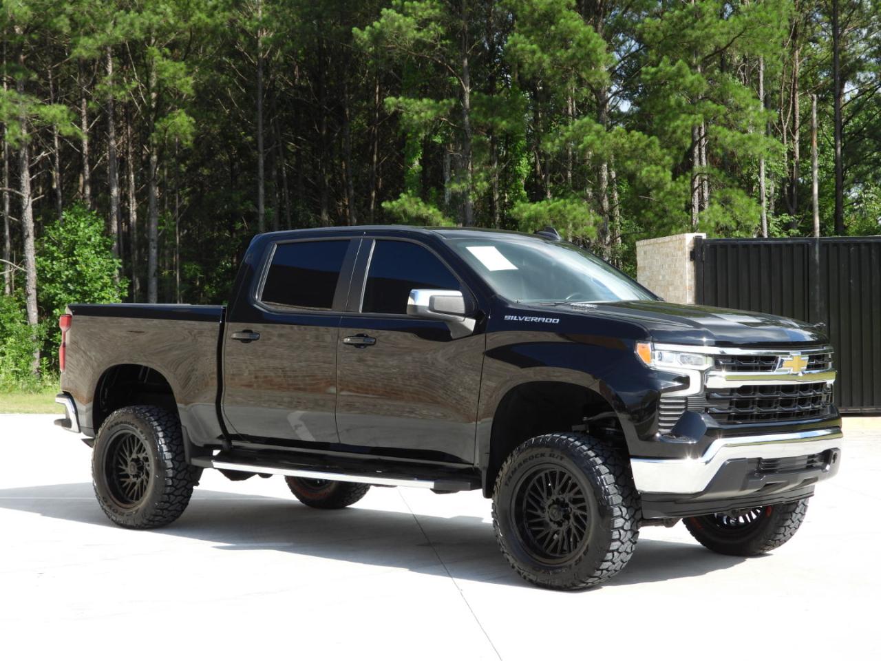 Chevrolet Silverado 1500 LT Crew Cab 2WD 2022