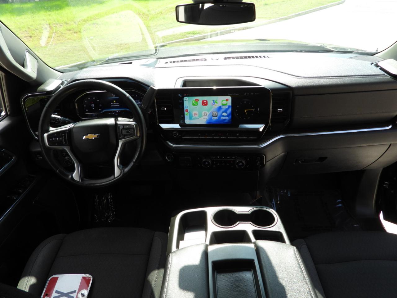 Chevrolet Silverado 1500 LT Crew Cab 2WD 2022