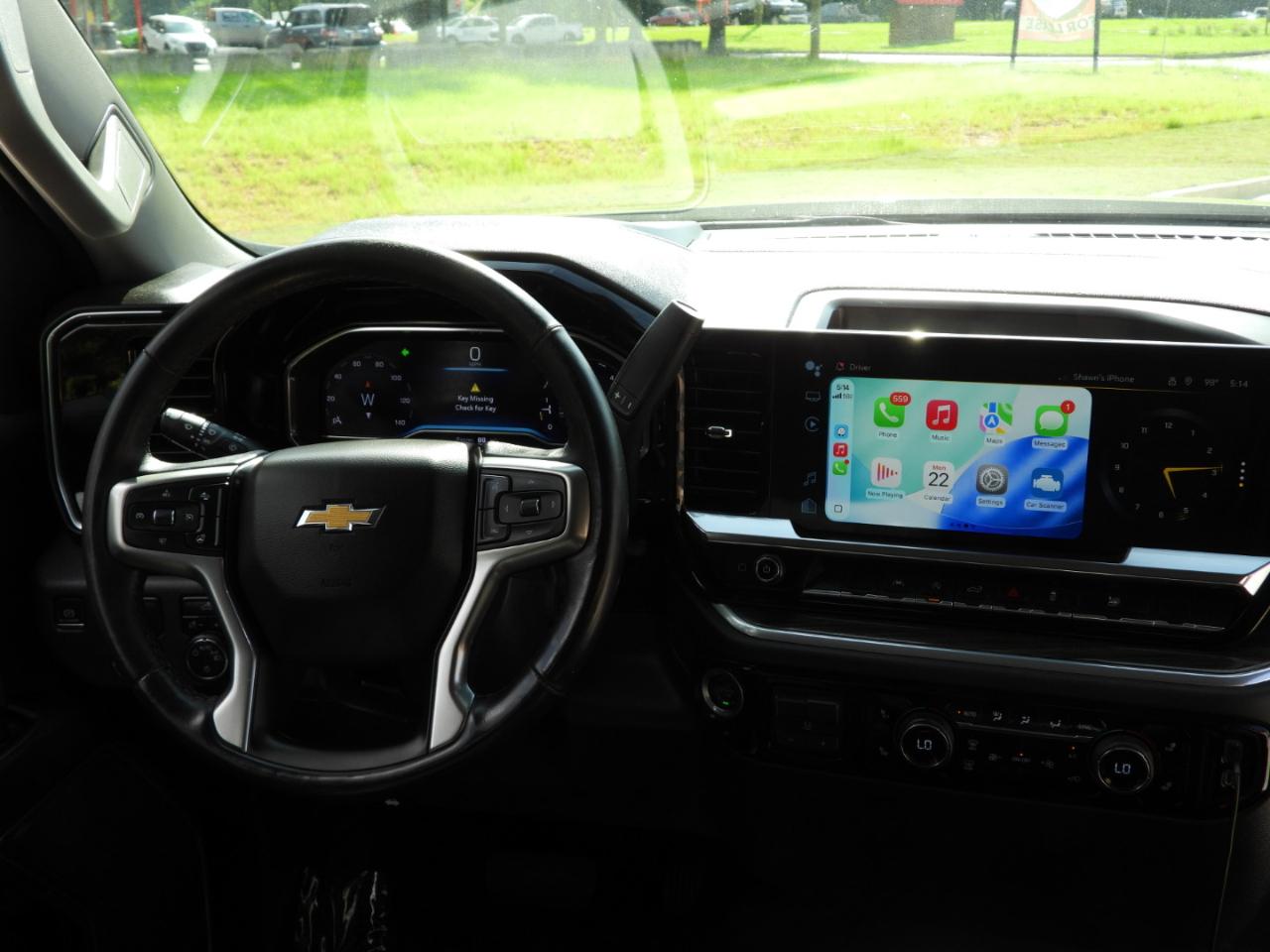 Chevrolet Silverado 1500 LT Crew Cab 2WD 2022