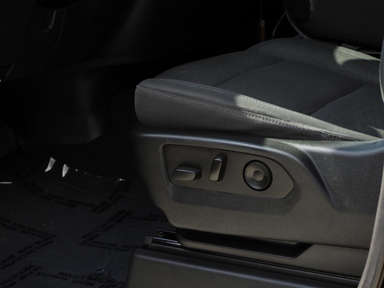 Chevrolet Silverado 1500 LT Crew Cab 2WD 2022