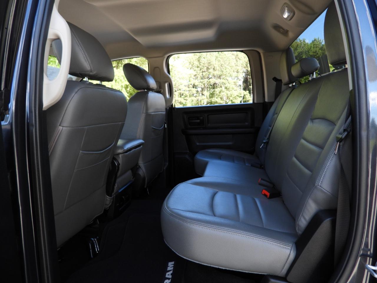 RAM 1500 ST Crew Cab 4WD 2018